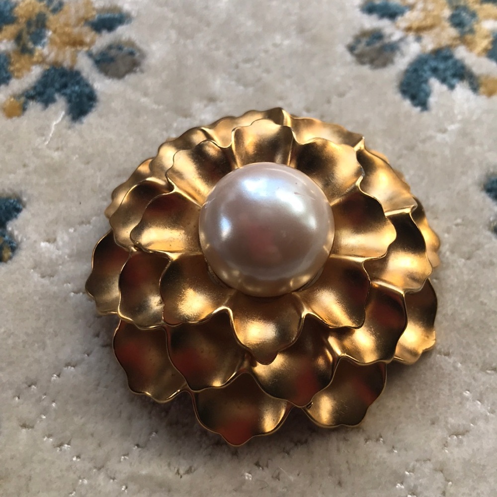 Brooch Flower .Monet brand.